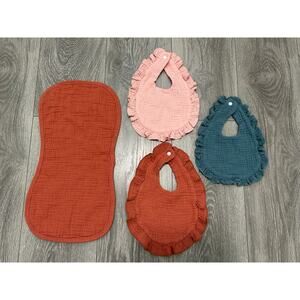 3PC Baby Girl’s Muslin Bibs Ruffle Detail & Muslin Burp Cloth